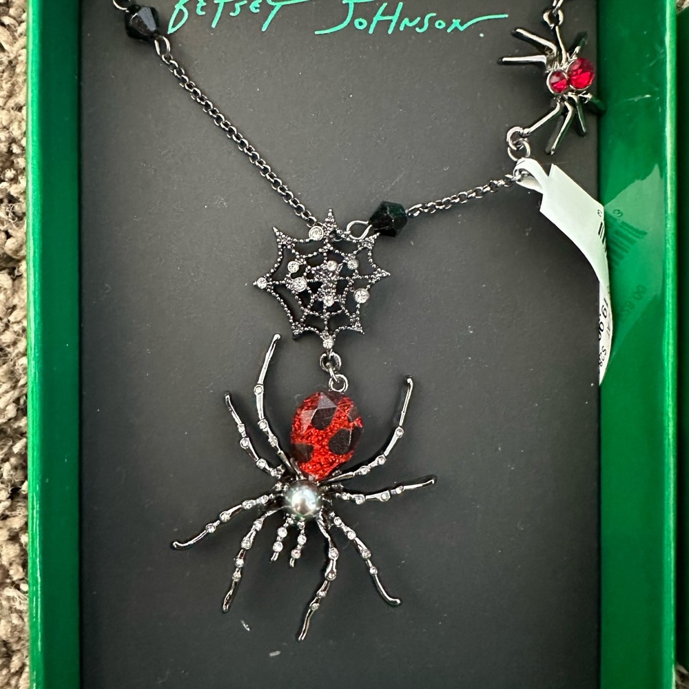 Betsey Johnson Hematite Tone Spider & Web Pendant Necklace W/Crystal NWT